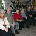 Seniorzy na wernisażu Bożeny i Roberta Gomułków, Stanisława Piro i Grażyny Teterycz - 16